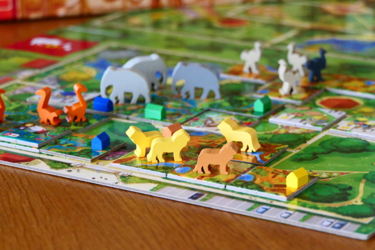 Zoo Tycoon: The Board Game plateau